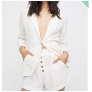 FREE PEOPLE WHITE LINEN BLAZER & SHORTS SET